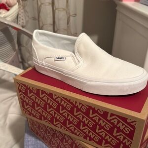 Vans Asher White Canvas Slip-Ons